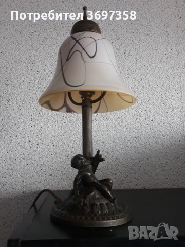 Настолна лампа с орнаменти , снимка 1 - Настолни лампи - 42765776