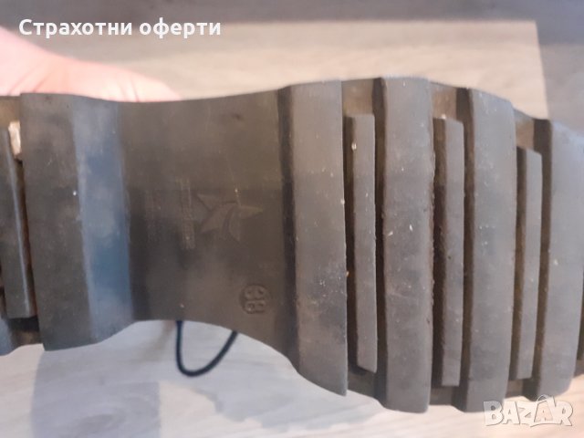 Обувки черни с капси на платформа, снимка 4 - Дамски ежедневни обувки - 35404763