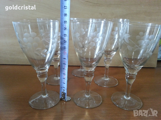 Ретро стъклени чаши гравирани 