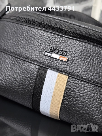 Hugo Boss чанта тип банан , снимка 2 - Чанти - 52826541