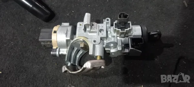 Контактен ключ Mazda Premacy 