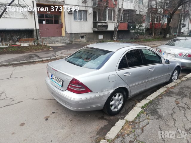 Мерцедес ц 220 CDI, снимка 7 - Автомобили и джипове - 42903567