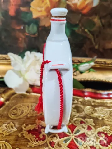 Двустранно декорирана порцеланова бъклица-Hollohaza- Hungary 1970-1980 год., снимка 12 - Колекции - 49185178