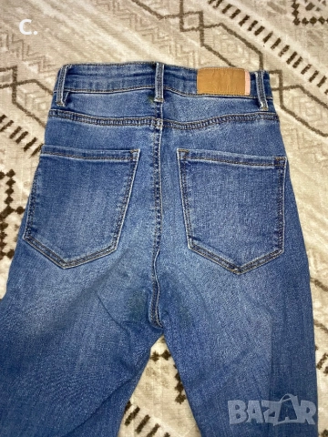 Дамски дънки, снимка 4 - Дънки - 52893569