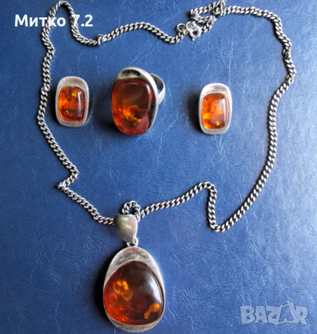 Старинен сребърен комплект с естествен кехлибар, снимка 12 - Бижутерийни комплекти - 50791555