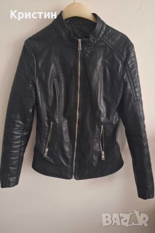 Дамско черно кожено яке