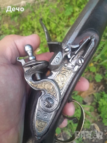 Уникален Османски, Балкански Кремъчен пищов Работещ механизъм
Красиви орнаменти Позлатен механизъм, снимка 9 - Антикварни и старинни предмети - 50480609
