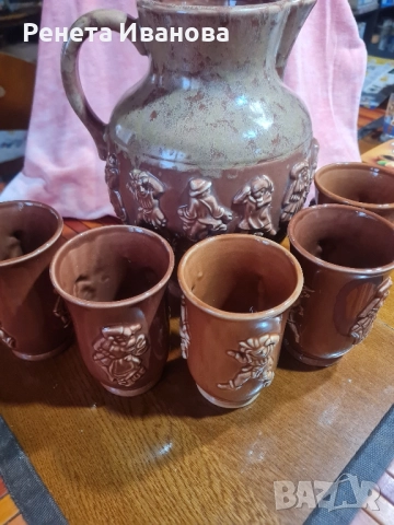 Стар керамичен сервиз за вино 