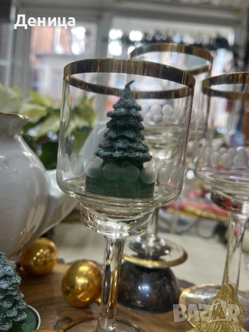 Чаши за трима⚜️ Много красиви на живо Ясен кристален звън,  широки златни кантове и пръстен от точки, снимка 4 - Чаши - 52889236