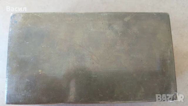 Стара бронзова кутия, снимка 2 - Антикварни и старинни предмети - 50893763