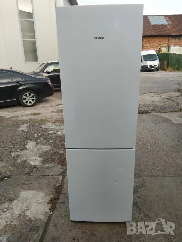 Комбиниран хладилник с фризер Сименс Siemens A+++ с 2 години гаранция! 