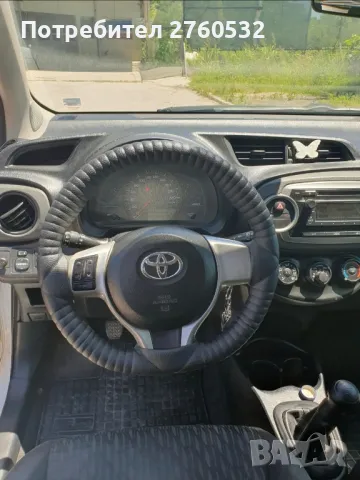 Toyota Yaris 2012 69к.с, снимка 8 - Автомобили и джипове - 48959153