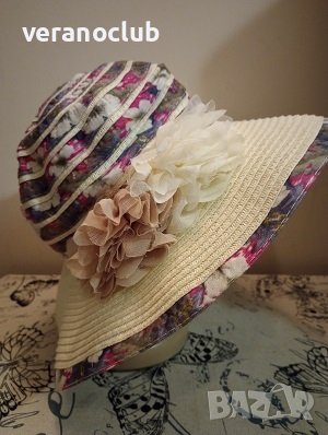 Цветна текстилна капела Цветя 54 см