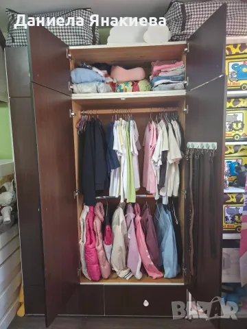 Продавам масивен гардероб от чам., снимка 3 - Гардероби - 56224450