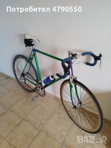 Продавам шосеен велосипед.