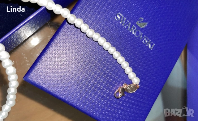 Колие и обеци Swarovski, снимка 3 - Бижутерийни комплекти - 51669560