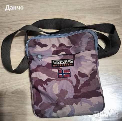 мъжка чантичка през рамо Napapijri 100% Оригинал !, снимка 1