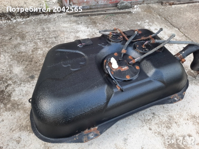 Резервоар за Сузуки Гранд Витара , снимка 2 - Части - 51852218