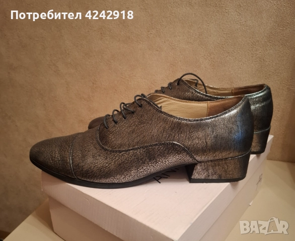 Обувки Clarks, снимка 2 - Дамски ежедневни обувки - 52255236