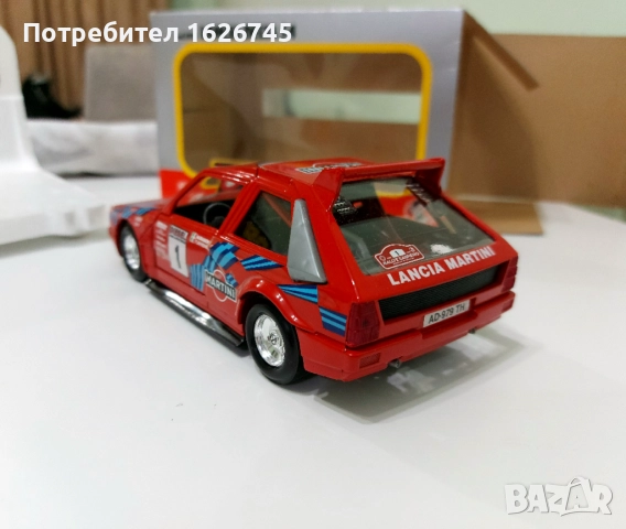 Lancia Delta S4 1:24 Bburago, снимка 12 - Колекции - 53002218