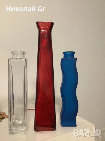 Ваза за цветя стъкло  Ретро отличен състояние цена за за  3 броя