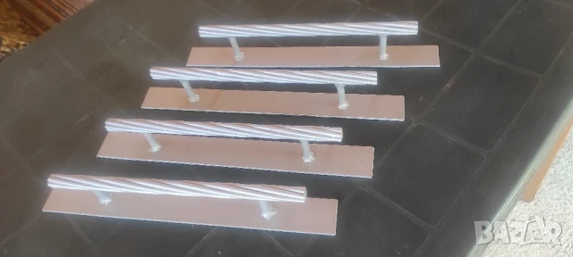 Метални дръжки за порти 