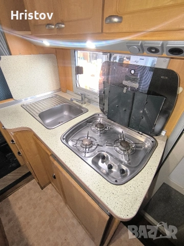 Кемпер Burstner на база Fiat Ducato 2.8 JTD, снимка 17 - Каравани и кемпери - 53253472