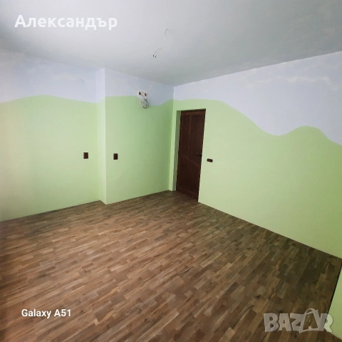 Къща от собственик с гараж, снимка 8 - Етаж от къща - 52029420