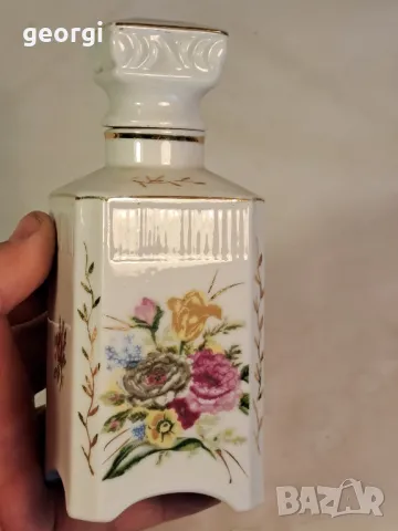 порцеланова бутилка с цветя 25/3, снимка 4 - Декорация за дома - 50090380
