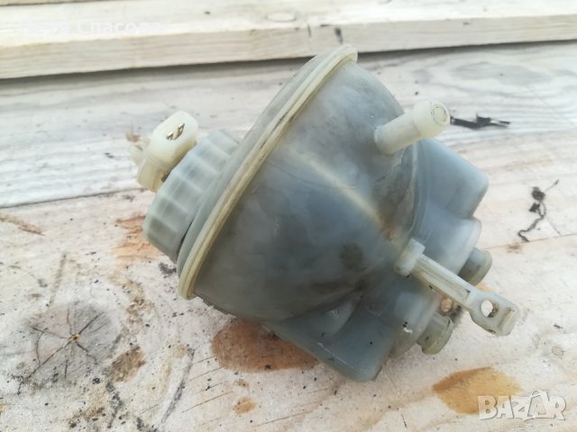Vw Passat Wagon B3 2.0 1992 Казанче Спирачна течност, снимка 3 - Части - 42758926