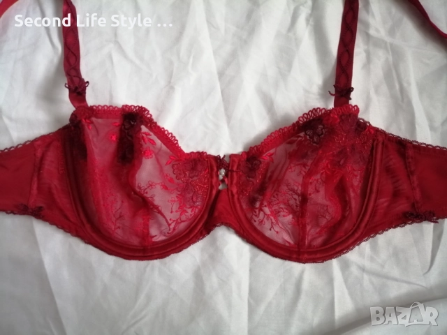 75E прозрачен дантелен сутиен Chantelle , снимка 16 - Бельо - 52899887