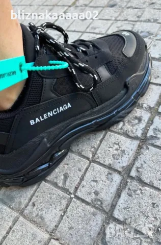 Balenciaga Triple S Black , снимка 2 - Ежедневни обувки - 48719461