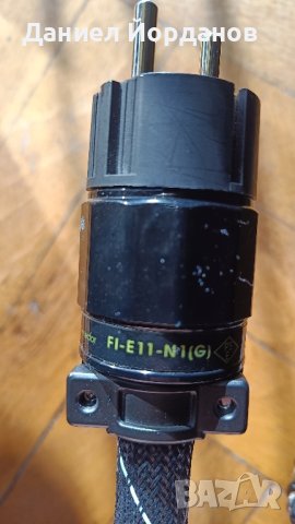 Захранващ кабел Furutech 

, снимка 2 - Ресийвъри, усилватели, смесителни пултове - 44447980