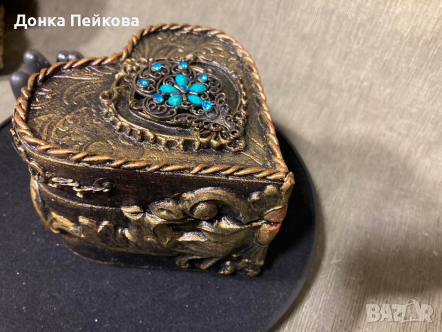 Ръчно декорирана кутия за бижута - бижутиера, снимка 5 - Декорация за дома - 40229452
