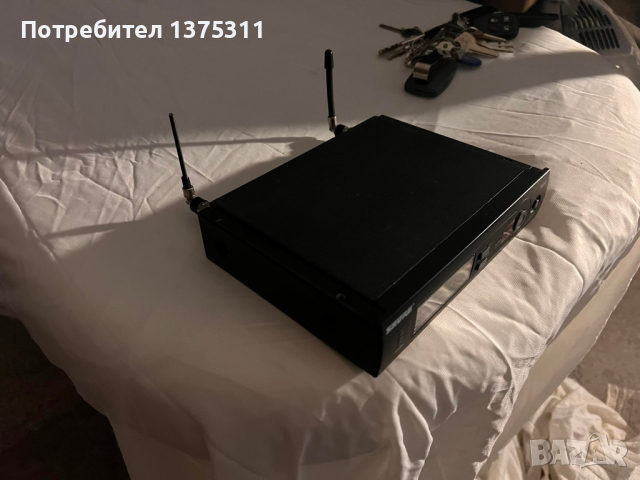 Безжичен микрофонен приемник ''SHURE SLX4'', снимка 3 - Друга електроника - 44659451