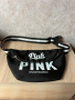 Victoria’s Secret Черна чанта с бяла лента и надпис PINK дължината се регулира 🖤 , снимка 6