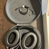 SONY XB910N + калъф + кутия + кабел, снимка 3 - Bluetooth слушалки - 44790999