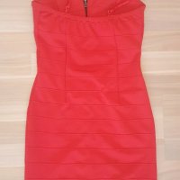 Нова червена рокля с функциониращ  цип, има вградени подплънки, С размер, снимка 2 - Рокли - 31678658