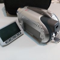 Видео Камера Canon DC21 Mini DVD Мини ДВД с DOLBY Surround звук, снимка 1 - Други - 35556656