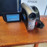 Видеокамера Samsung VP-DX100 С чантичка, книжка с упътване и зарядно. В отлично техническо и визуалн, снимка 4 - Камери - 36853190