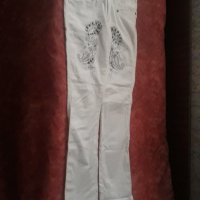 Бял ефектен панталон, снимка 1 - Панталони - 32057748