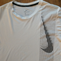 nike dri fit - страхотна мъжка тениска КАТО НОВА , снимка 1 - Тениски - 44621556