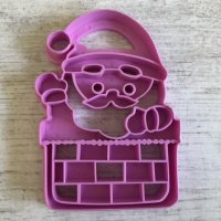 Релефен резец „Дядо Коледа в комин” , снимка 1 - Форми - 35465751