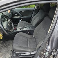 Toyota Avensis 2.2 D4D, снимка 10 - Автомобили и джипове - 42560123