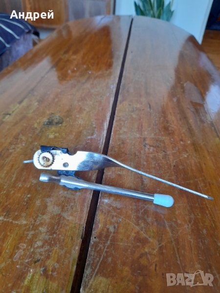 Стара отварачка за консерви #11, снимка 1