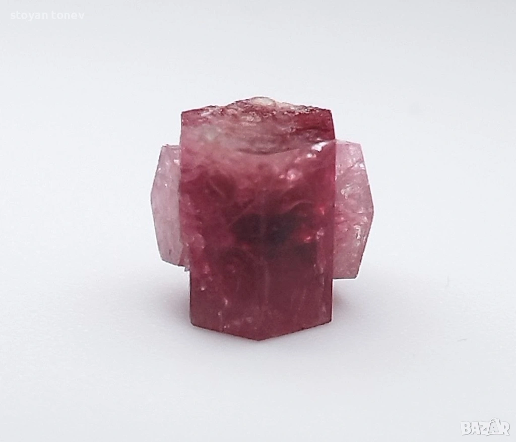 ФЕНОМЕНАЛЕН УЛТРА РЯДЪК ЧЕРВЕН БЕРИЛ КРЪСТОВИДЕН КРИСТАЛ - 1.97Кт! ОТ ТОМАС РЕЙНДЖ, ЮТА, САЩ, снимка 1