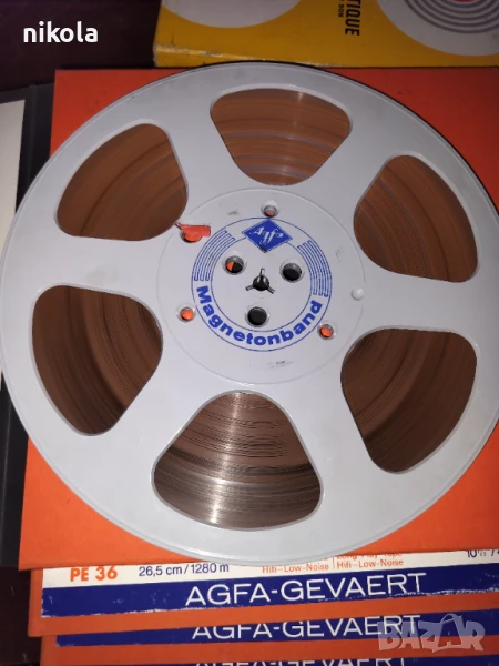 Ролки 26.5 см с нова лента  AGFA  BASF  и др  с кутии -60лв, снимка 1