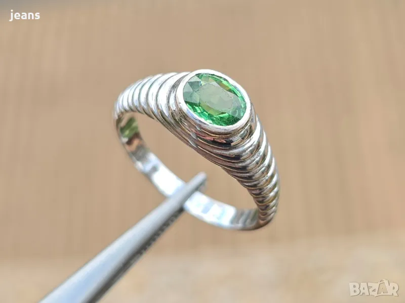 Рядък камък! Пръстен бяло злато 18к Гранат цаворит, снимка 1