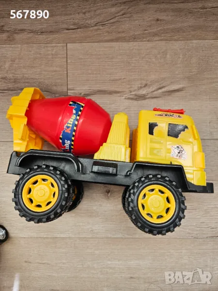 Бетоновоз, снимка 1