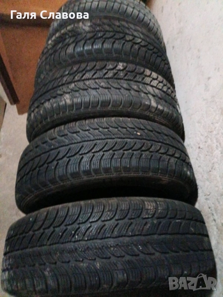 Четири броя автомобилни гуми с джанти плюс една резервна също с джанта, снимка 1